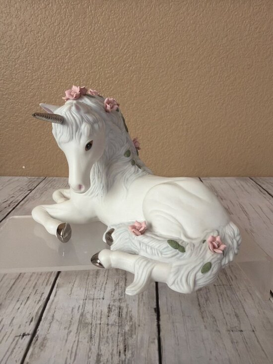 Princeton Gallery Other - 1990 Princeton Gallery Love’s Sweetness Unicorn Porcelain Figurine - No Box/COA
